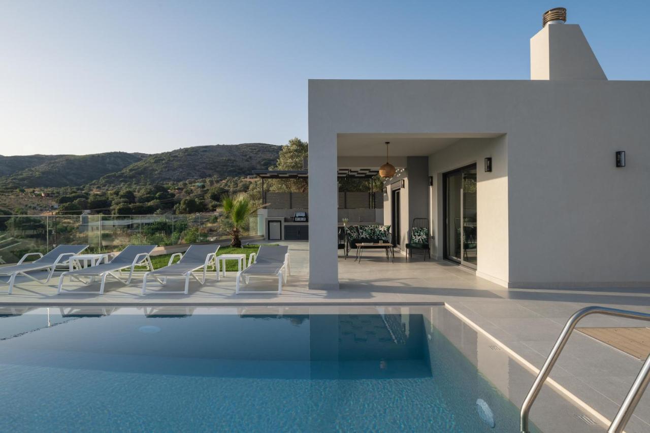 Eolides Villas , Quite Idyll Of Rural Bliss,By Thinkvilla Lambini Bagian luar foto
