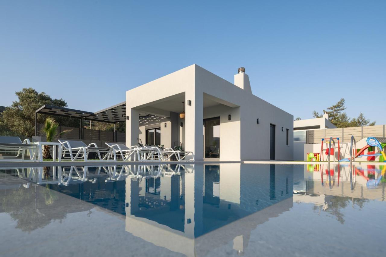 Eolides Villas , Quite Idyll Of Rural Bliss,By Thinkvilla Lambini Bagian luar foto